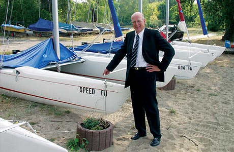 [ Meteorologen helfen Surfern und Seglern]